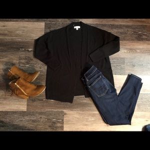 ❌SOLD❌ Drop shoulder cardigan